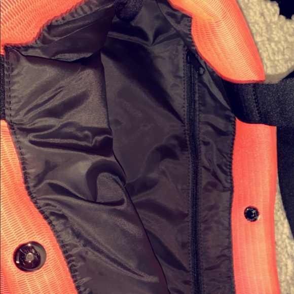 under armour cinch mesh tote